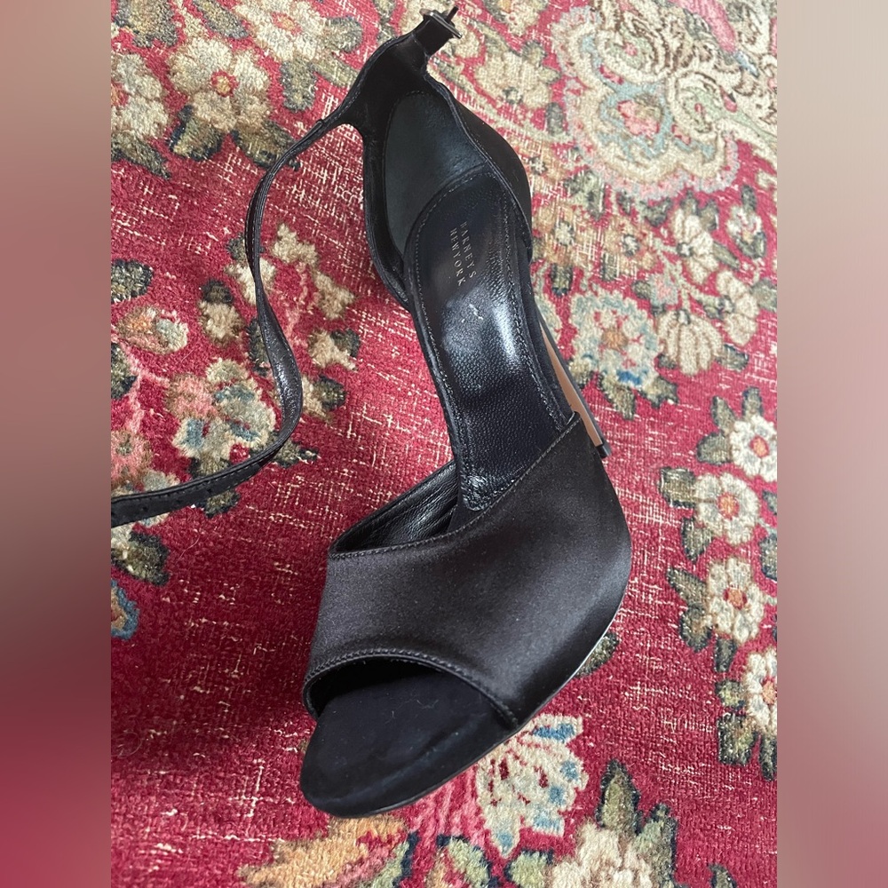 Barneys New York Black Satin Stiletto Heels Ankle Strap Italy 37.5 7/7.5 - Picture 3 of 12